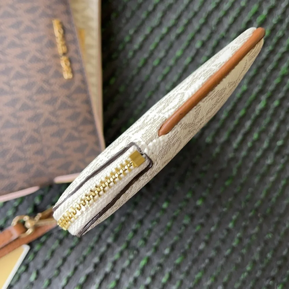Michael Kors Jet Set Travel Large Top Zip Signature Wristlet Clutch - Picture 6 of 16
